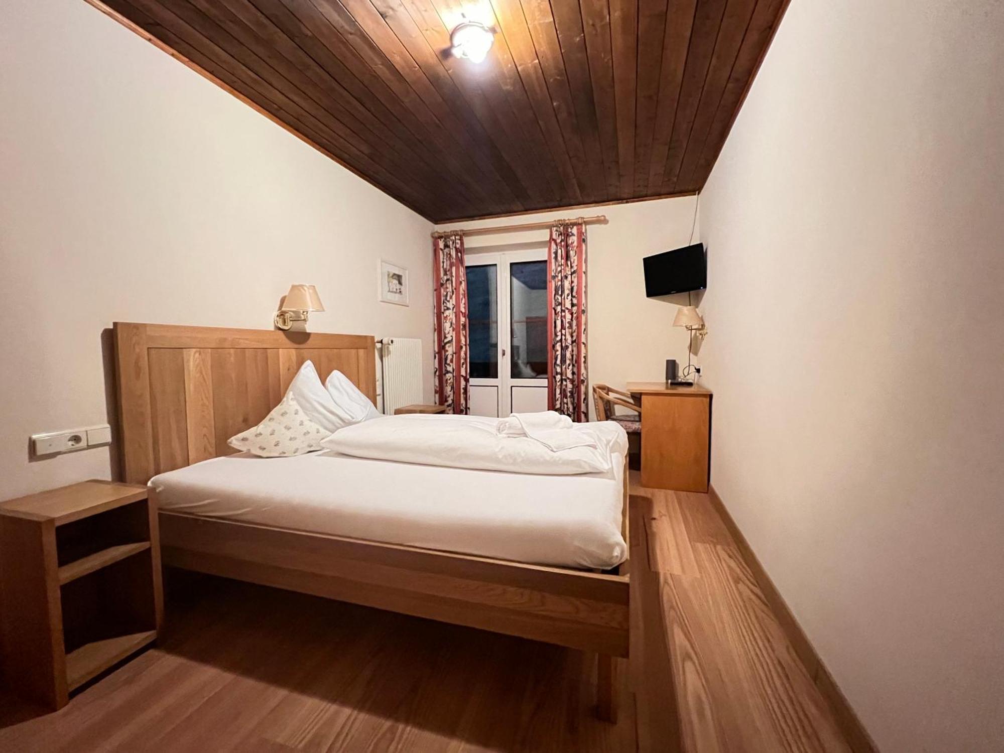 كاريزا آل لاغو Lake & River Hotel المظهر الخارجي الصورة