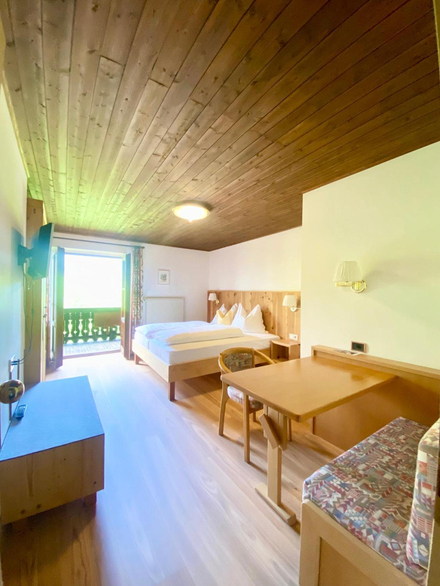 كاريزا آل لاغو Lake & River Hotel المظهر الخارجي الصورة