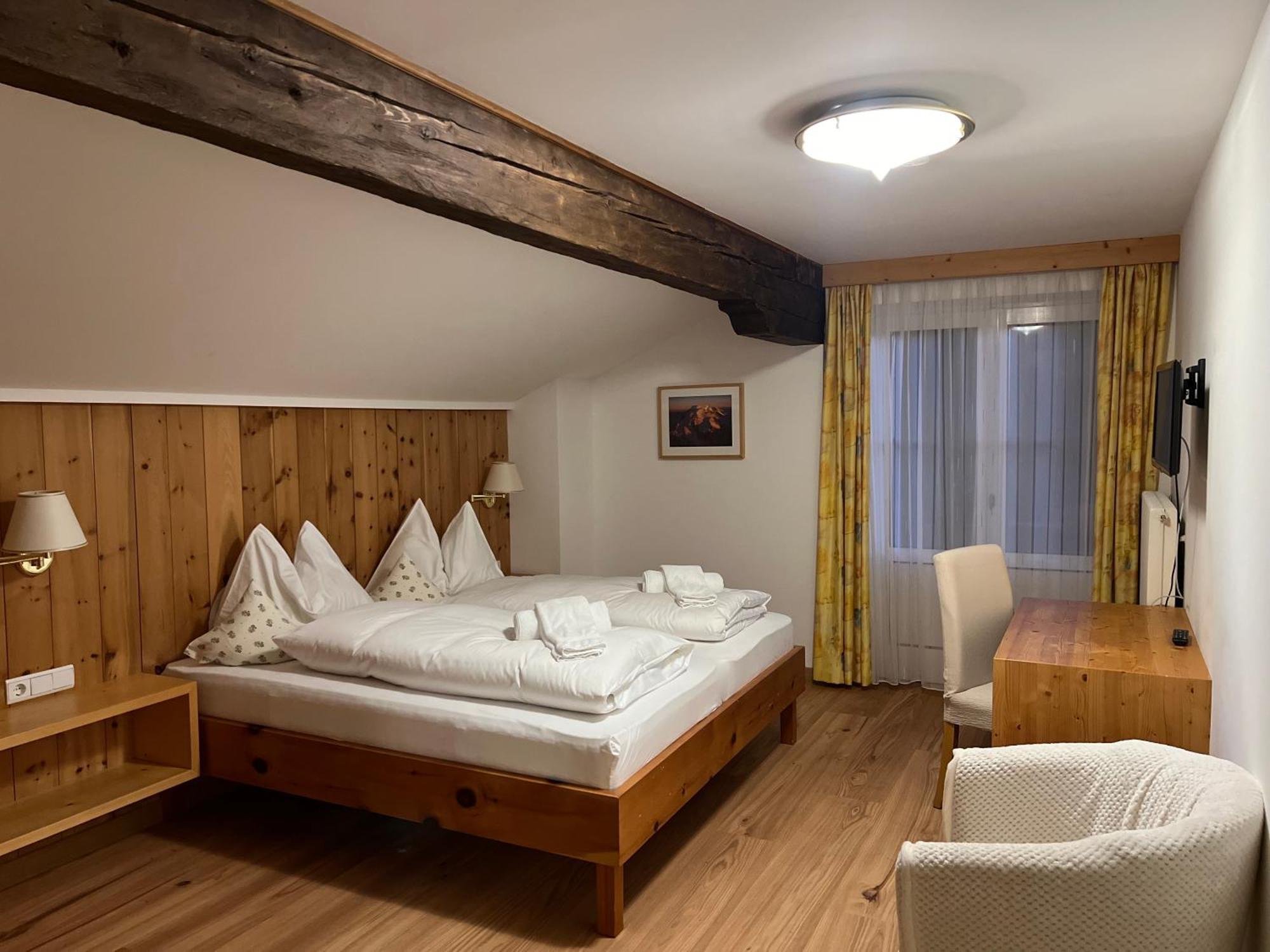 كاريزا آل لاغو Lake & River Hotel المظهر الخارجي الصورة
