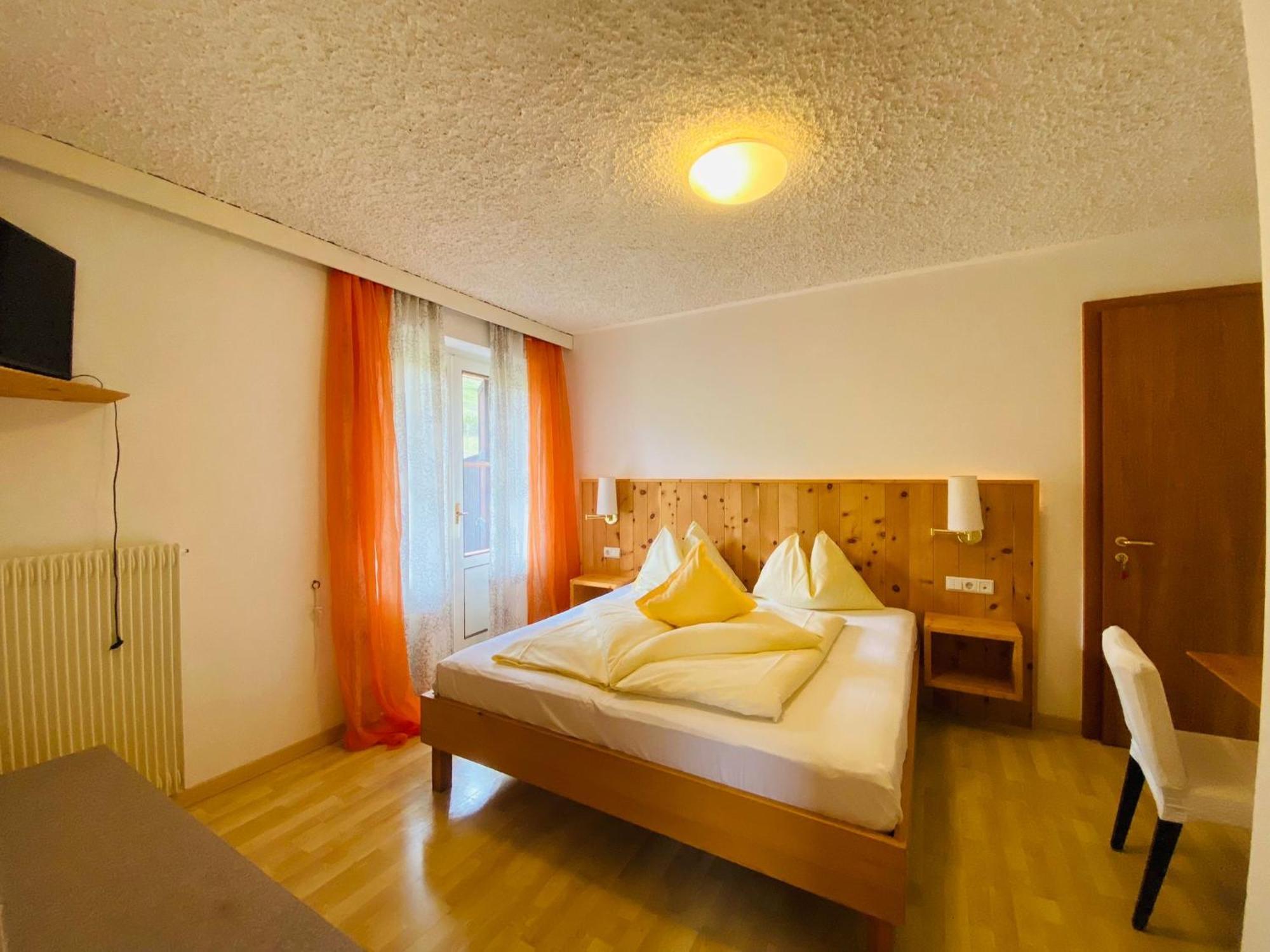 كاريزا آل لاغو Lake & River Hotel المظهر الخارجي الصورة