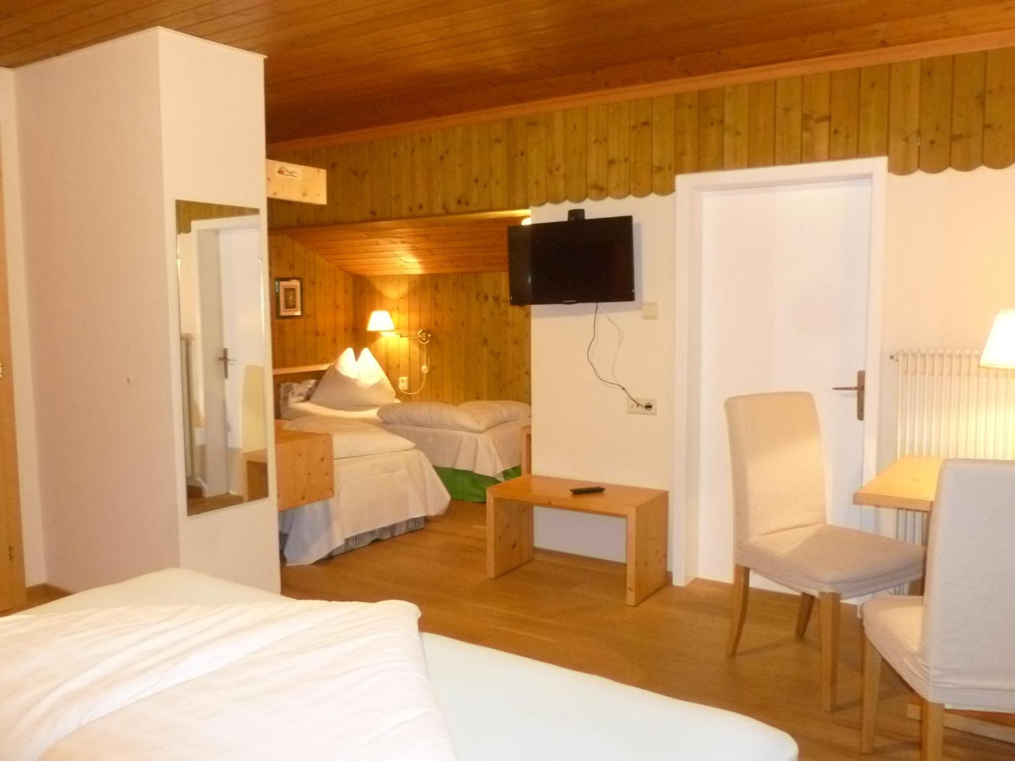 كاريزا آل لاغو Lake & River Hotel المظهر الخارجي الصورة